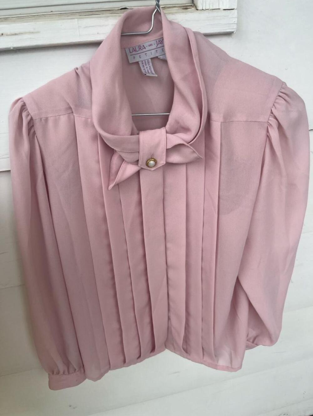 Laura & Jayne Petites dusty pink bow blouse — size 6